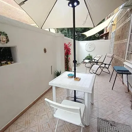 アパート Casalara Garden